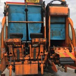 Dennis Elite bin lorry