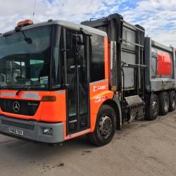 Mercedes Econic 3233LL 8x4