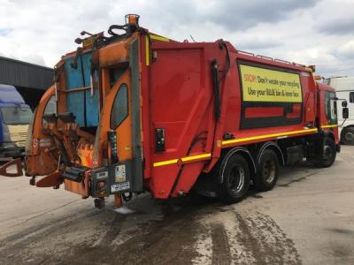 Dennis Elite bin lorry