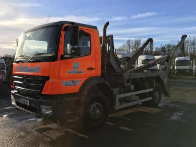 Mercedes Atego1823