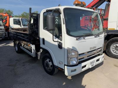 Isuzu Tipper